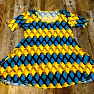 Lularoe perfect tee. Xxs. In excellent condition, no stains, smells or rips